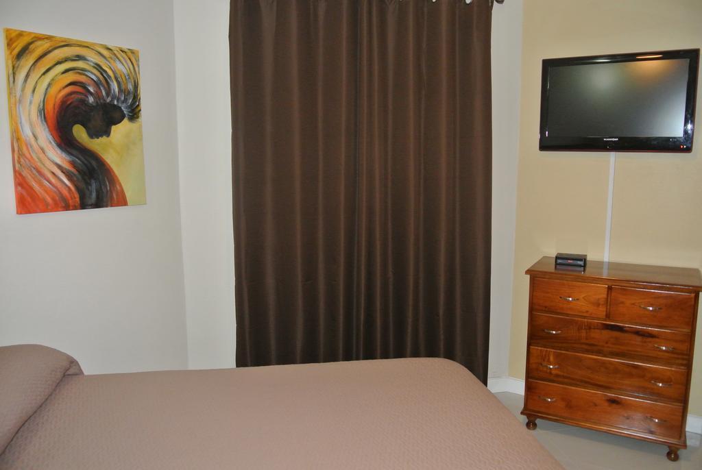 Beach One Bedroom Suite 13 Ocho Rios Bilik gambar