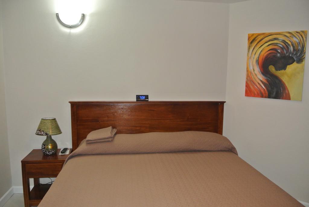 Beach One Bedroom Suite 13 Ocho Rios Bilik gambar
