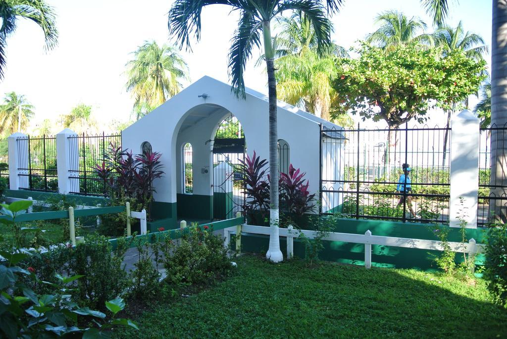 Beach One Bedroom Suite 13 Ocho Rios Luaran gambar