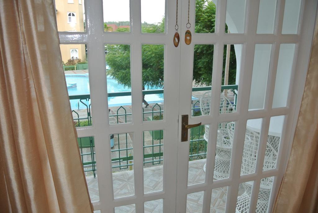 Beach One Bedroom Suite 13 Ocho Rios Bilik gambar